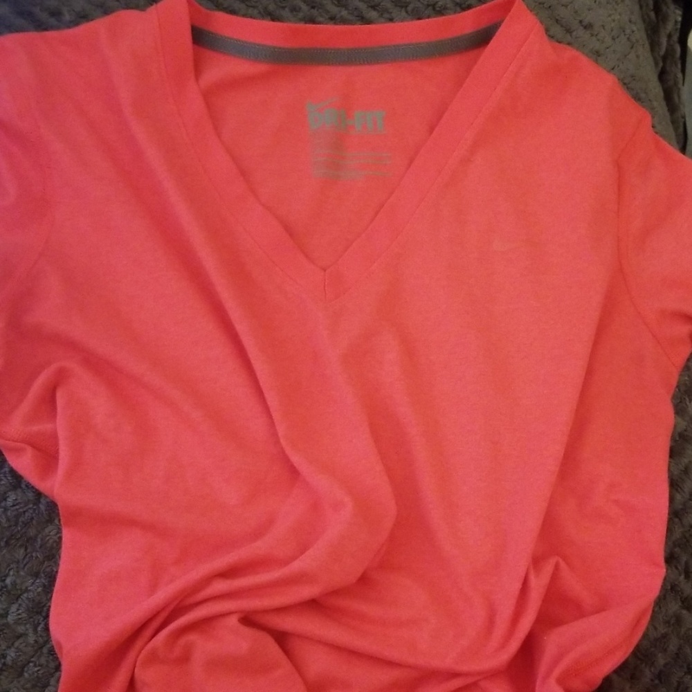 Nike dri-fit tshirt